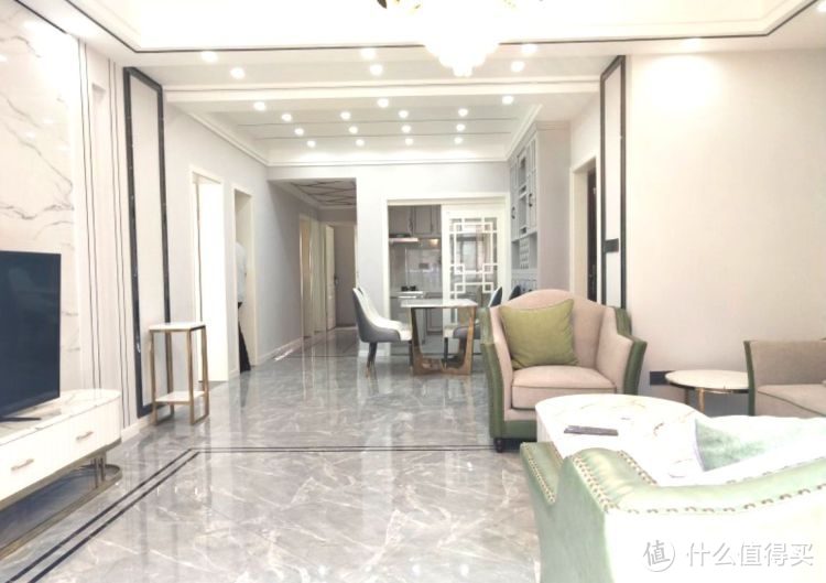 119㎡現(xiàn)代簡約三居室，20萬全包給熟人裝修，還沒開始入住先曬曬