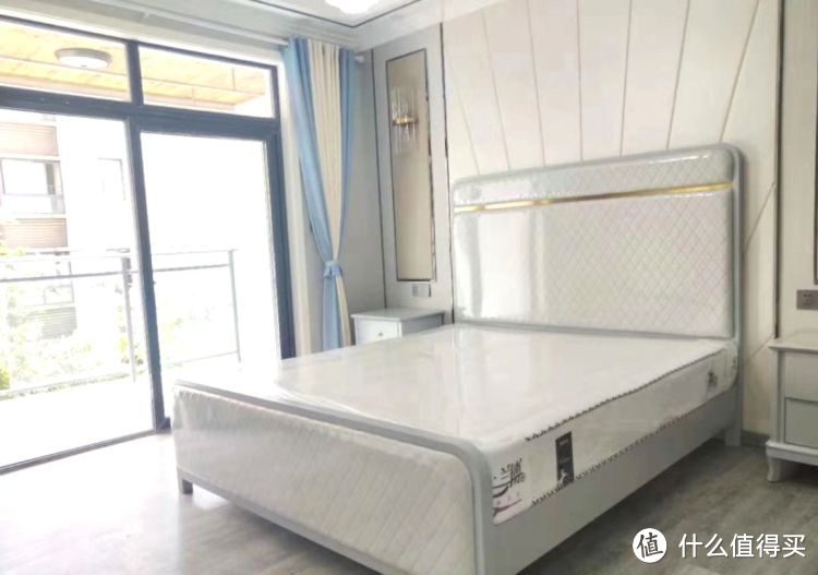 119㎡現(xiàn)代簡約三居室，20萬全包給熟人裝修，還沒開始入住先曬曬