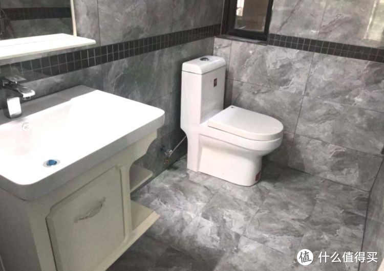 119㎡現(xiàn)代簡約三居室，20萬全包給熟人裝修，還沒開始入住先曬曬