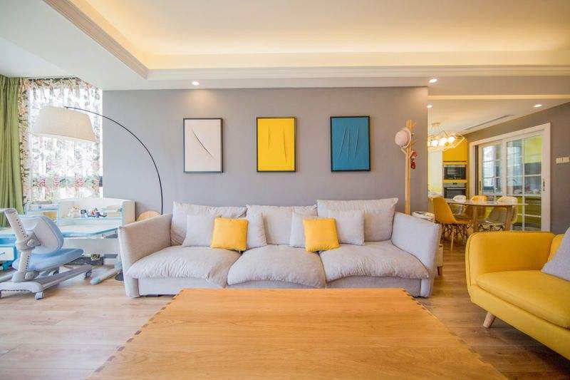 客廳裝修現(xiàn)代簡約風格_現(xiàn)代美式風格裝修圖片_現(xiàn)代風格裝修