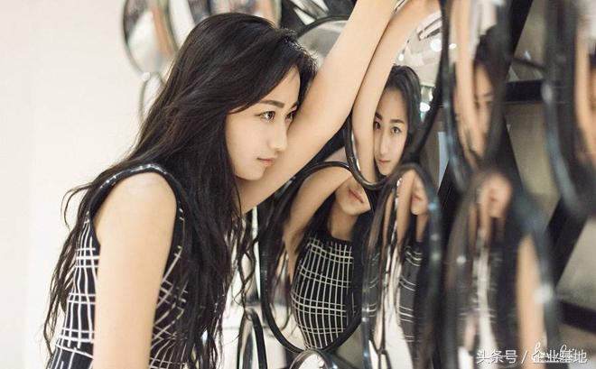 這樣玩轉(zhuǎn)鏡子，美發(fā)店裝修居然更美了，錢也省了不少！