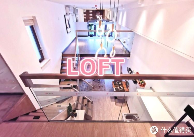 買不起別墅可以看看躍層，128㎡三室兩廳大躍層，堪稱空中別墅