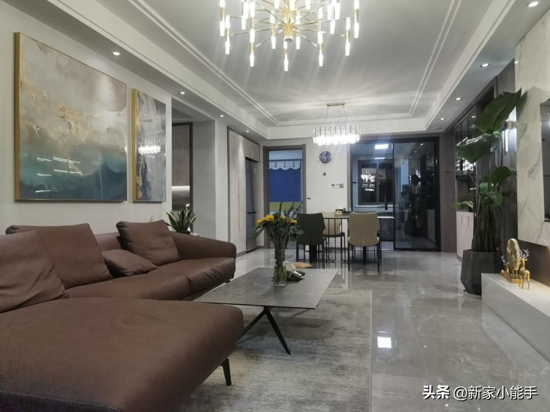 133平新房，裝修花了42萬(wàn)，全屋輕奢又大氣，一家人幸福入住