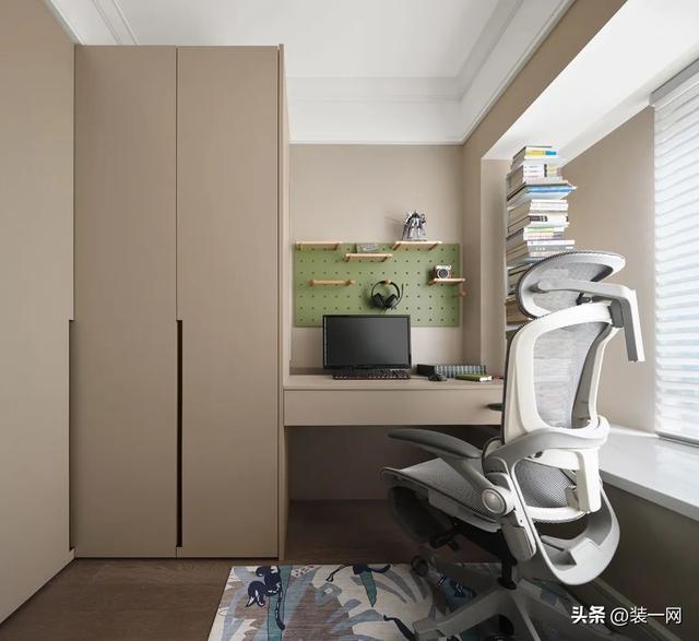 房屋浪漫布置圖片(95平米法式風格裝修，輕奢浪漫居所，姐妹們的夢想小家)(圖9)