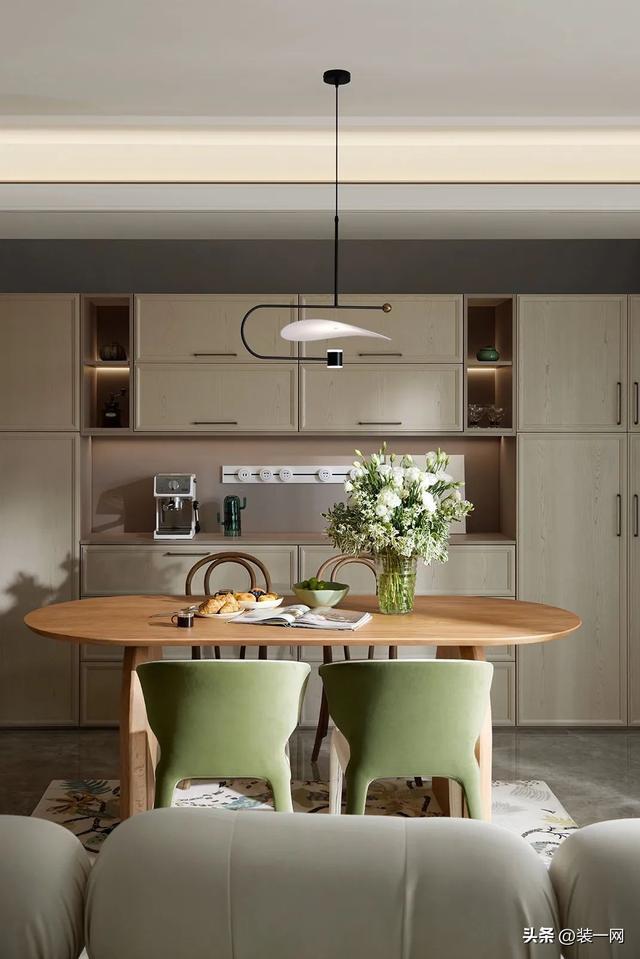 房屋浪漫布置圖片(95平米法式風格裝修，輕奢浪漫居所，姐妹們的夢想小家)(圖5)