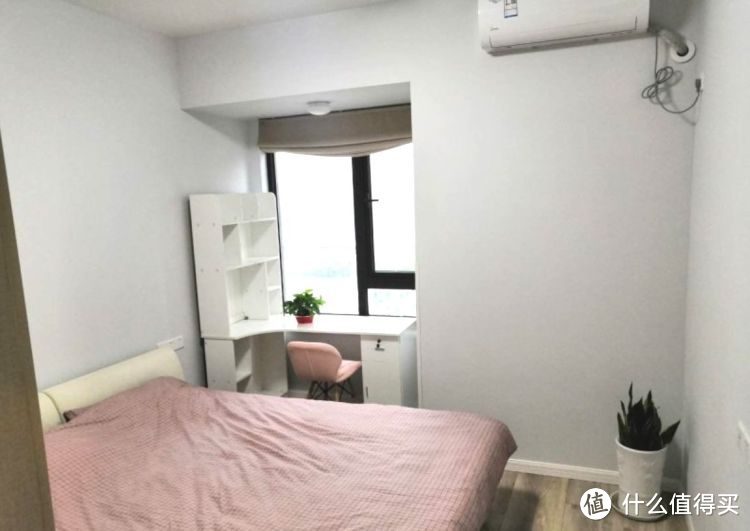 剛完工的新房，硬裝15萬設(shè)計成現(xiàn)代簡約風(fēng)格，看一眼都是享受