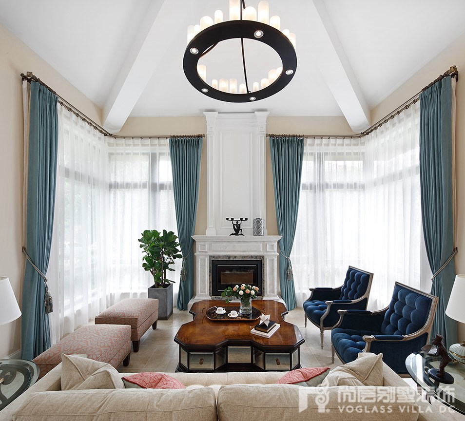 客廳窗簾裝修效果圖一方美墅，處處怡然美式經(jīng)典客廳設(shè)計(jì)圖片賞析