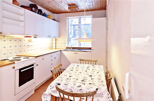 櫥柜巧妙設計，打造舒適廚房空間