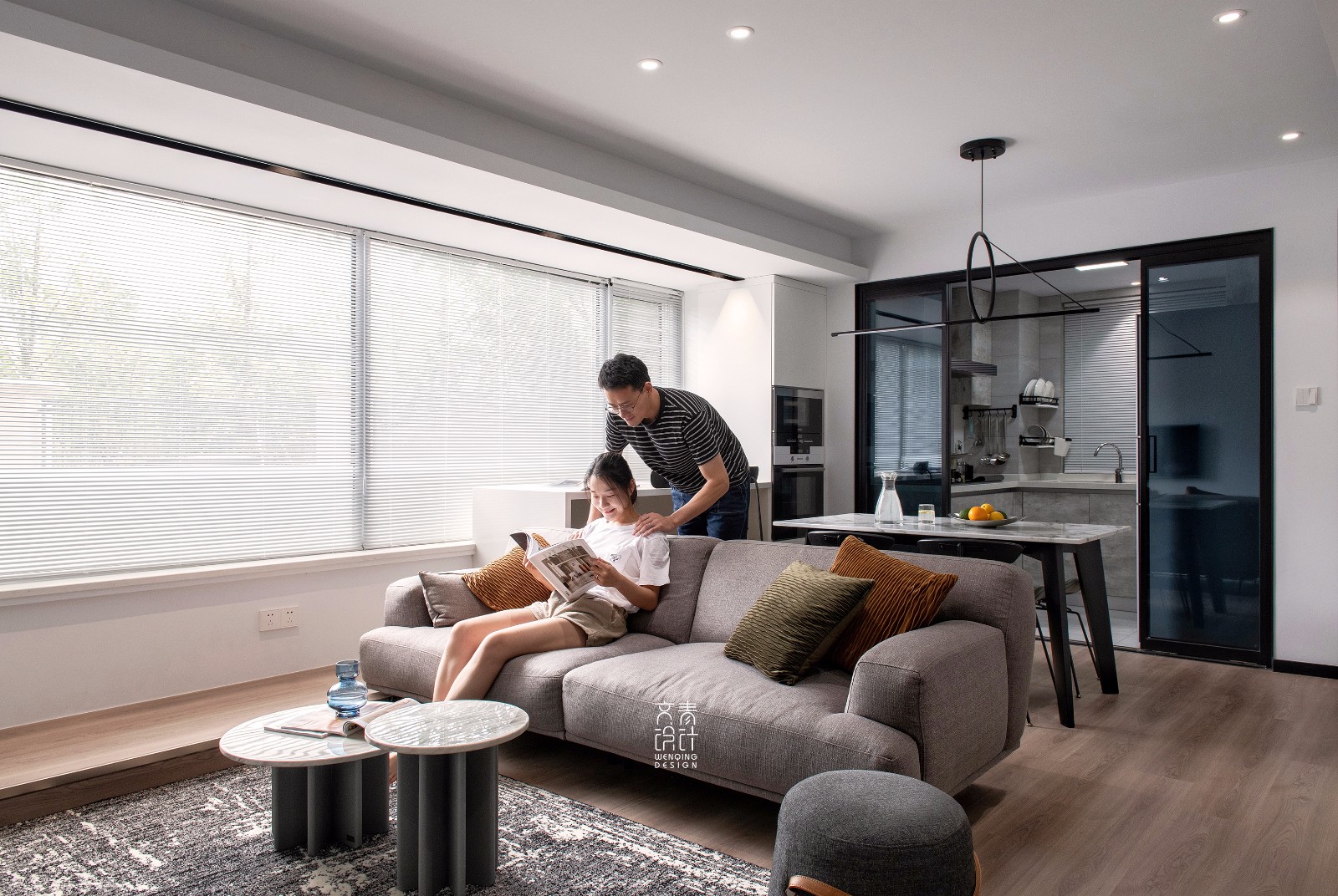 客廳木地板裝修效果圖白雁丨唯與君執(zhí)手，何處不安家現(xiàn)代簡(jiǎn)約客廳設(shè)計(jì)圖片賞析