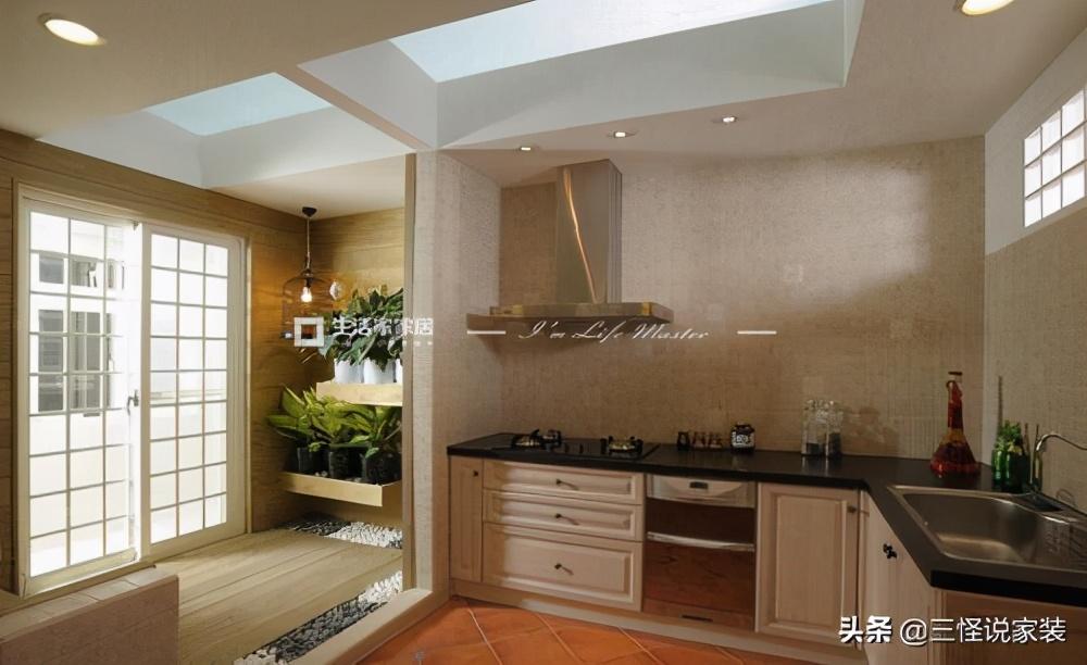 帶生活陽(yáng)臺(tái)的廚房裝修效果圖_陽(yáng)臺(tái)廚房裝修效果圖_廚房3平米陽(yáng)臺(tái)裝修效果圖