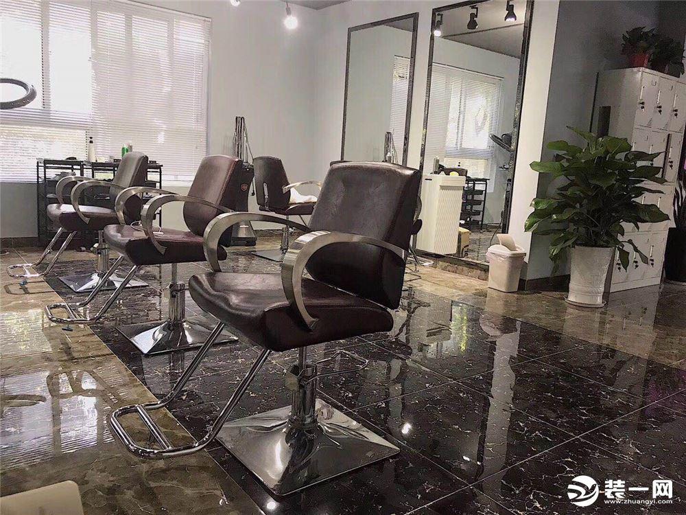 北京理發(fā)店裝修如何設(shè)計(jì)更出眾？理清重點(diǎn)客源滾滾來