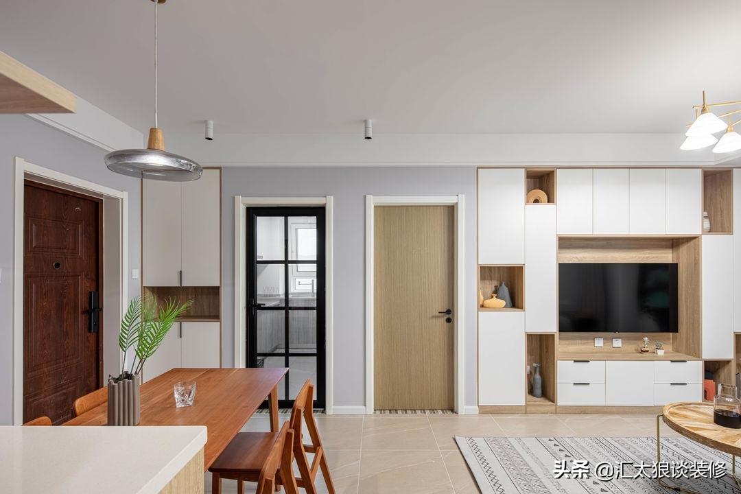 日子過久了才發(fā)現，越簡單自然的裝修越讓人迷戀，全屋看著真舒服