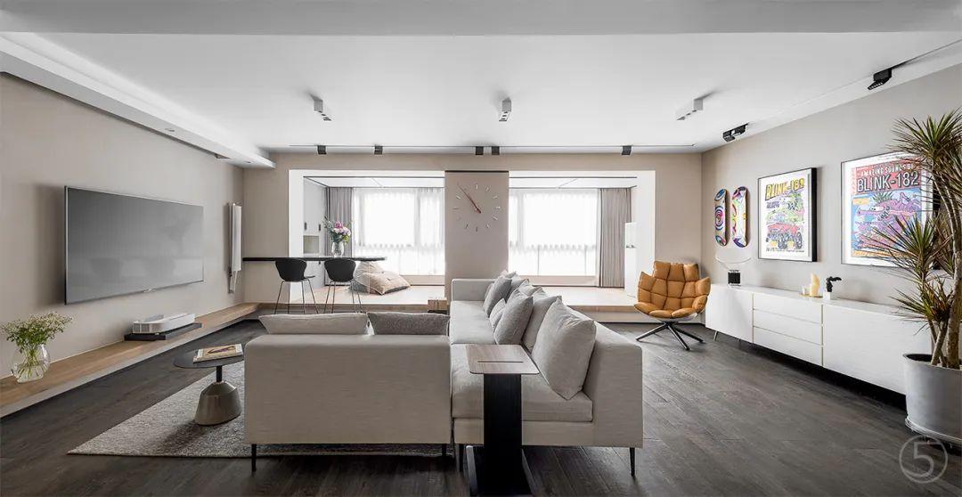 280㎡現(xiàn)代簡約，簡單樸素的空間，精致文藝的裝飾，滿屋輕松愜意