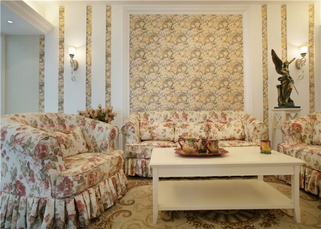 裝修是貼壁紙還是刷漆好？聽聽裝修師傅是怎么說的