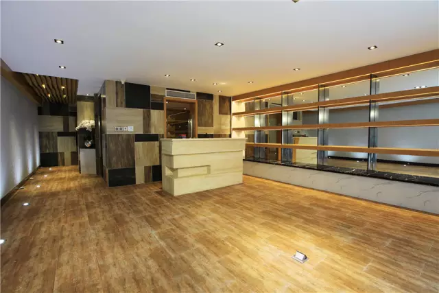 2015現(xiàn)代簡約風(fēng)格客廳裝修效果圖大全_客廳現(xiàn)代簡約風(fēng)格裝修效果圖_現(xiàn)代風(fēng)格裝修效果圖