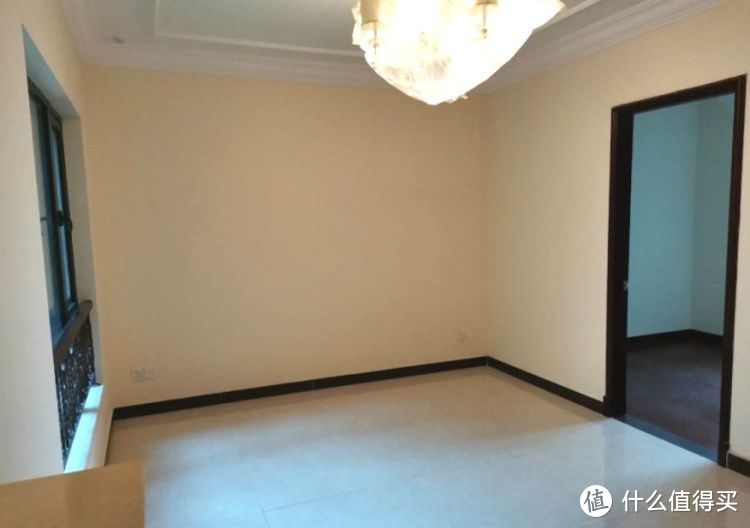 首付10萬(wàn)入手的單身公寓，51㎡一室一廳恒大精裝房，月供1200元