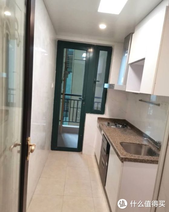 首付10萬(wàn)入手的單身公寓，51㎡一室一廳恒大精裝房，月供1200元