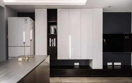 50㎡長條形單身公寓，簡簡單單的裝修，小戶型也能溫馨又幸福