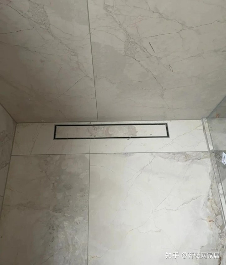 被網(wǎng)紅“過度吹捧”的四個衛(wèi)生間設(shè)計，以為很完美，實(shí)際都是坑