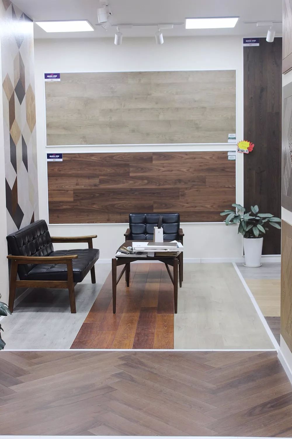 門廳過道裝修與風(fēng)水設(shè)計_青島裝修設(shè)計_綠色裝修選材設(shè)計500問居室細節(jié)設(shè)計