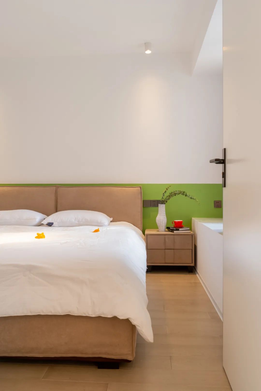 通天房屋設(shè)計圖 裝修_房屋裝修設(shè)計效果圖_綠色裝修選材設(shè)計500問:居室細節(jié)設(shè)計