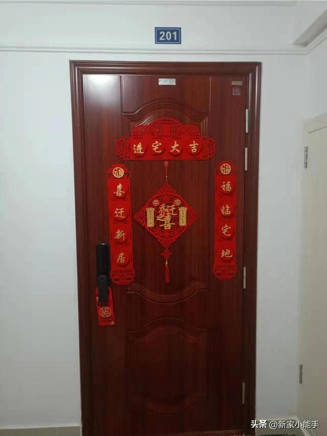 辛苦半年終于喬遷入住，不吊頂不做電視墻，簡單又省錢，很舒服