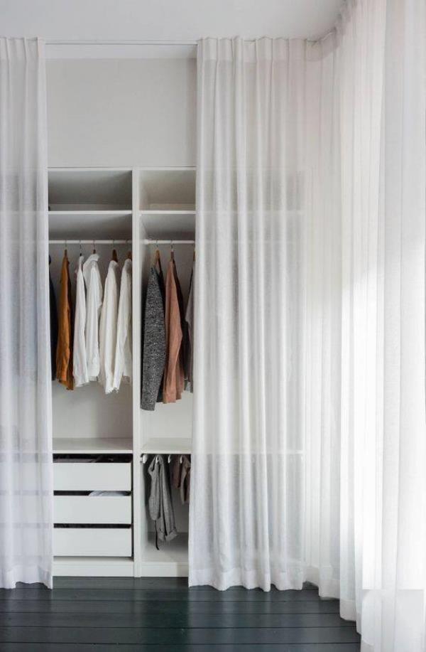 三亞裝修公司：小戶型房子裝修，臥室墻上挖三個壁櫥！