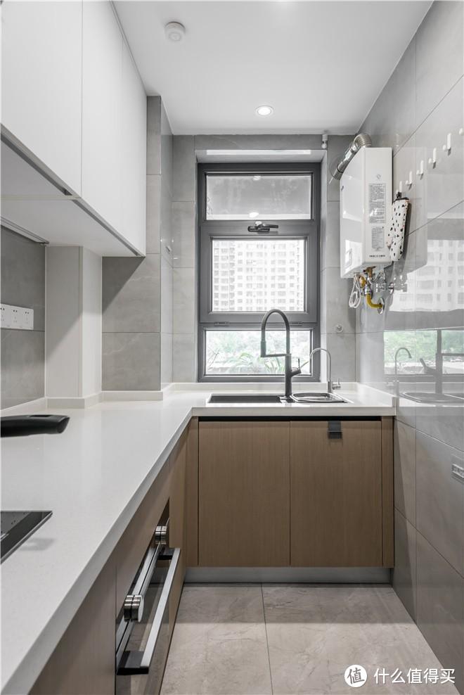 我也想給父母裝一套這樣的養(yǎng)老房，不用多豪華，簡潔舒適就夠了