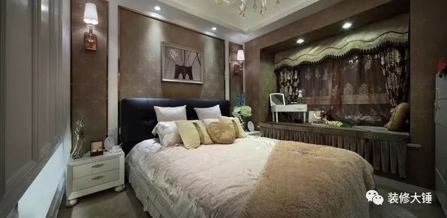 臥室陽臺(tái)裝修效果圖片_女生臥室裝修效果圖_臥室裝修效果