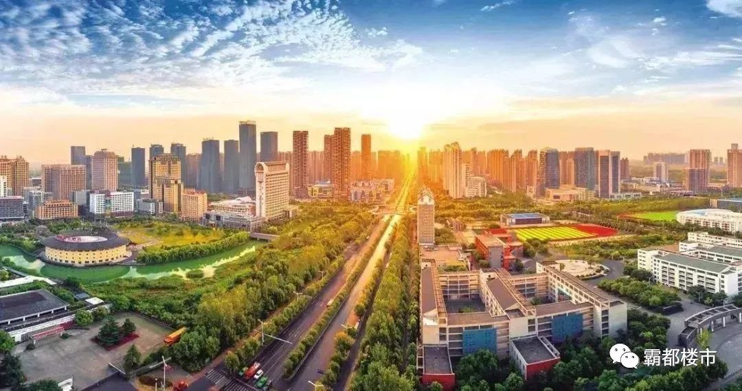 上千組客戶搶買，高新這盤火了！裝修新品馬上開盤！低首付、雙學(xué)區(qū)