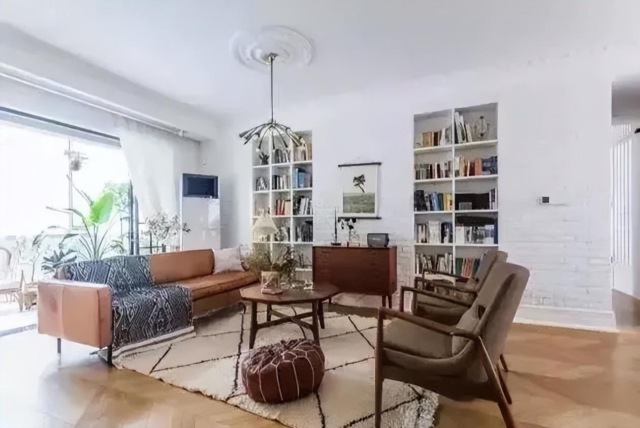 國內(nèi)外七大熱門門窗裝修風格